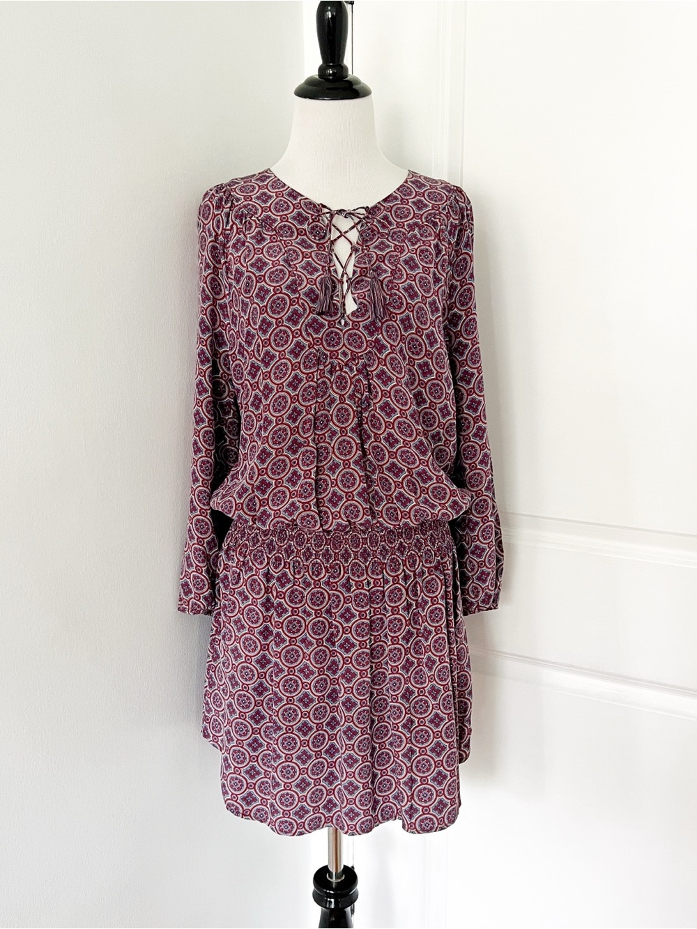 Joie 100% Silk Printed Lace-Up Long Sleeve Dress in Burgundy Pattern - Medium